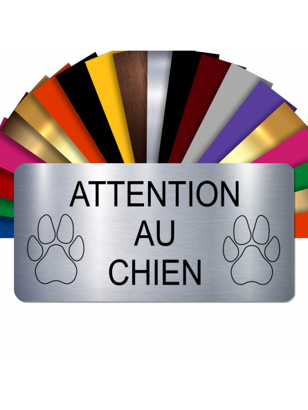 Plaque gravée ATTENTION AU CHIEN rouge adhésive